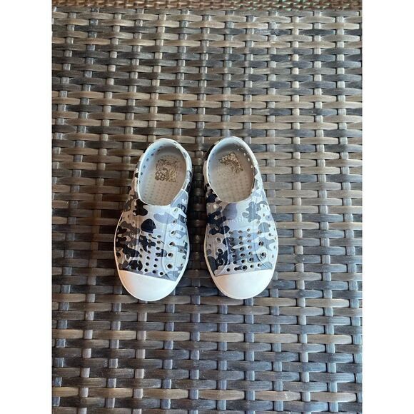 Native Jeffersons children’s size 7 - Picture 5 of 6